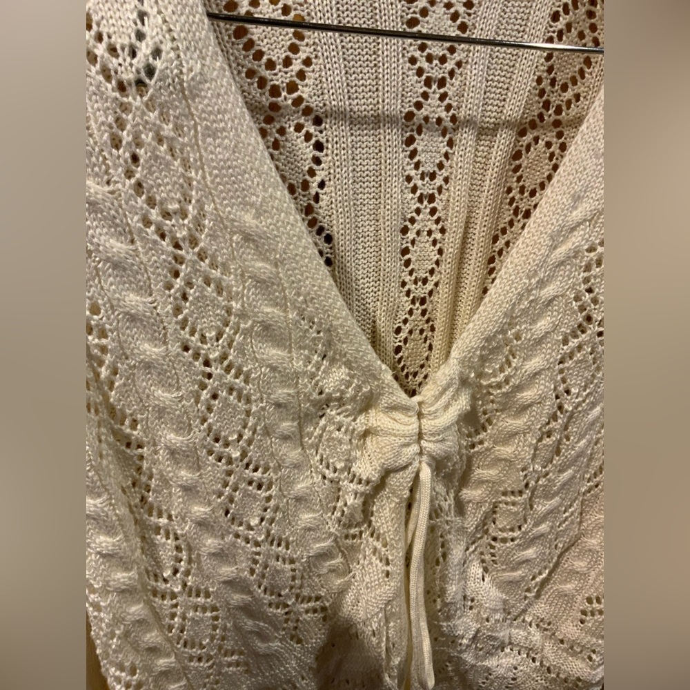 Chic Cream Lace Cardigan - Picture 2 of 3